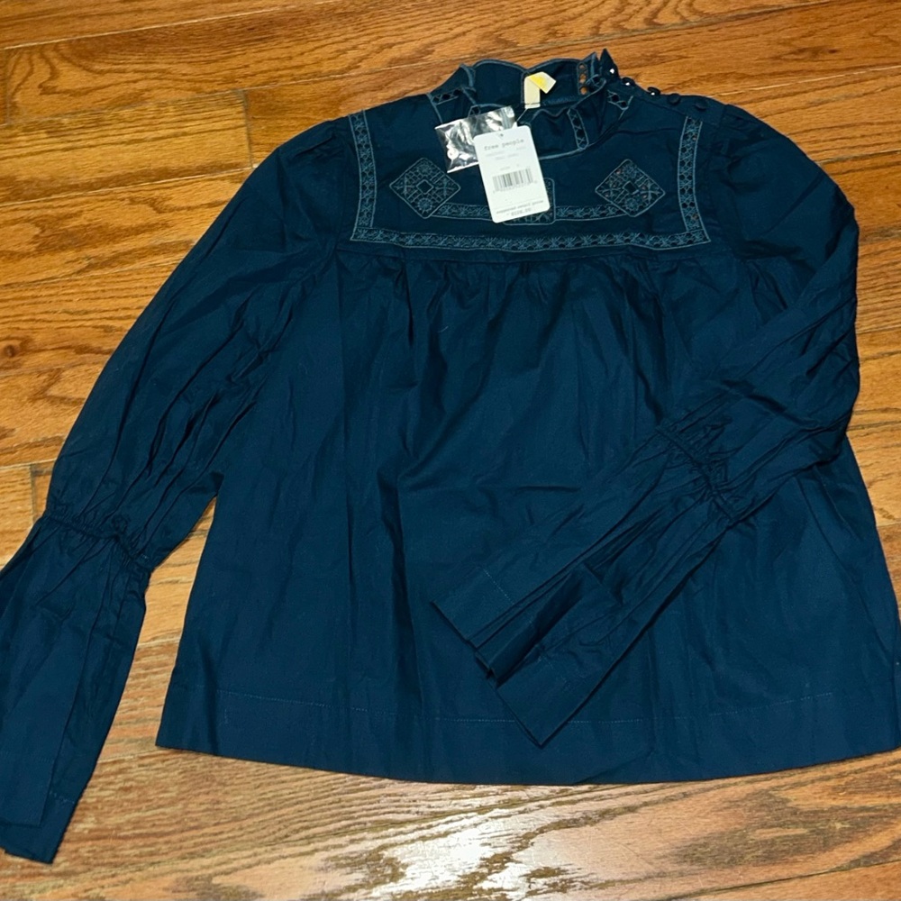 NWT Free People Women’s Navy Blue Blouse -M